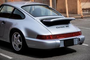 Porsche 911 Carrera RS 3.6 Touring 1992 года  (WW)
